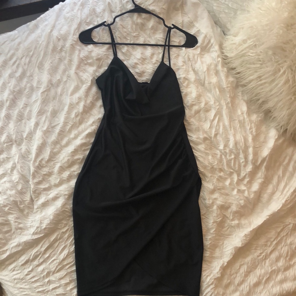 black windsor dress